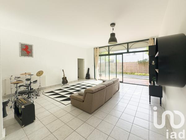 Maison à vendre 10 pièces 262 m² Artigues-près-Bordeaux