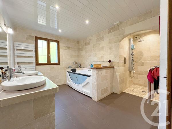 Maison à vendre  5 pièces - 178,20 m2 LARGENTIERE - 07