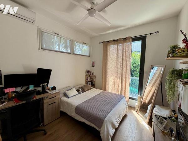 SAINT DENIS VILLA T5 PARKINGS PISCINE