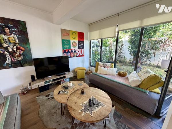 SAINT DENIS VILLA T5 PARKINGS PISCINE