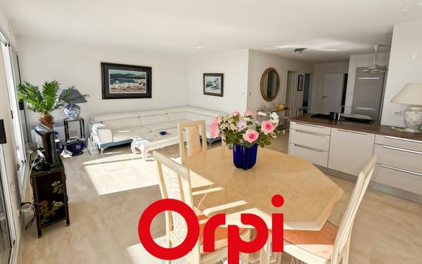 Appartement à vendre    3 pièces • 53,30 m2 Bandol