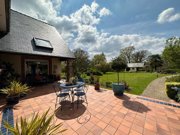 Maison en pierres Aron 146 m²