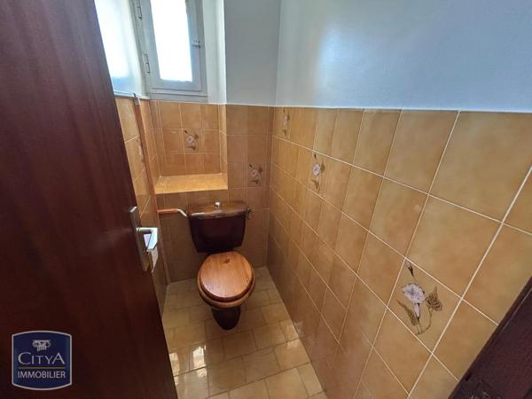 Appartement à louer 3 pièces 86.72m² Six-Fours-les-Plages (83140)