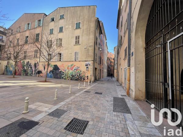 Appartement 4 pièces de 60 m² à Toulon (83000)