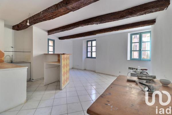Appartement 4 pièces de 60 m² à Toulon (83000)