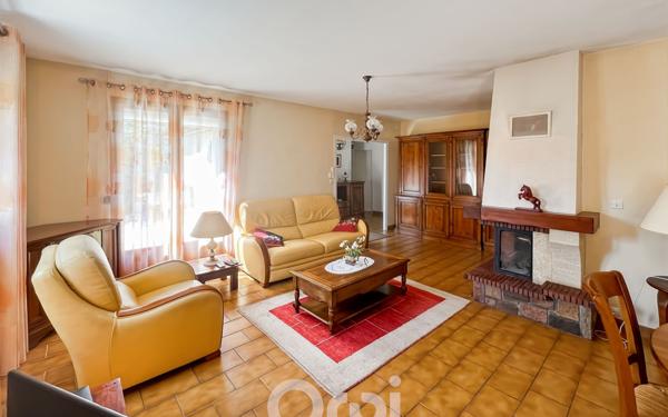 Maison à vendre    4 pièces • 122 m2 Saint-Priest-Taurion