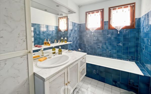 Maison à vendre    4 pièces • 122 m2 Saint-Priest-Taurion