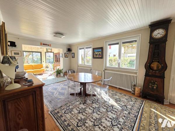 Maison individuelle sur terrain clos et arboré