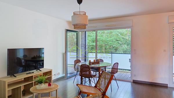 Appartement Rennes 3 pièce(s) 64.27 m2 récent et en parfait état (déjà meublé pour location airbnb)