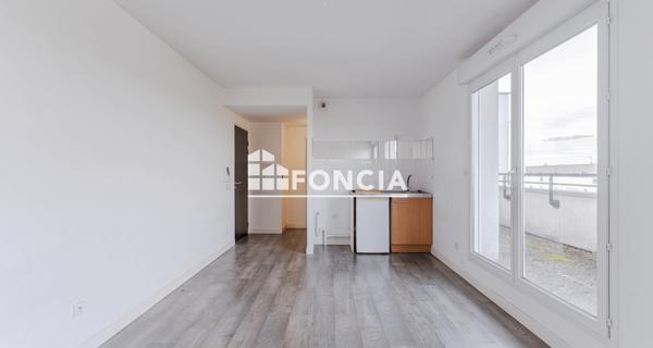 À vendre Studio 30 m² - Tours 37100