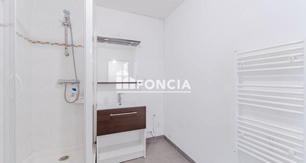 À vendre Studio 30 m² - Tours 37100