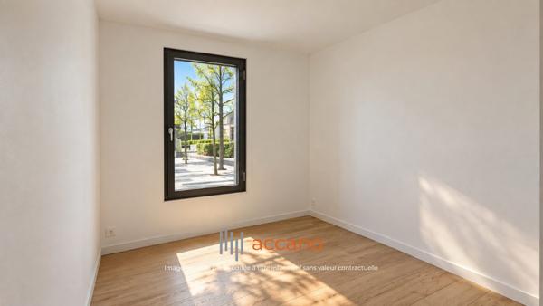 3 chambres avec grand balcon aux pieds des commerces