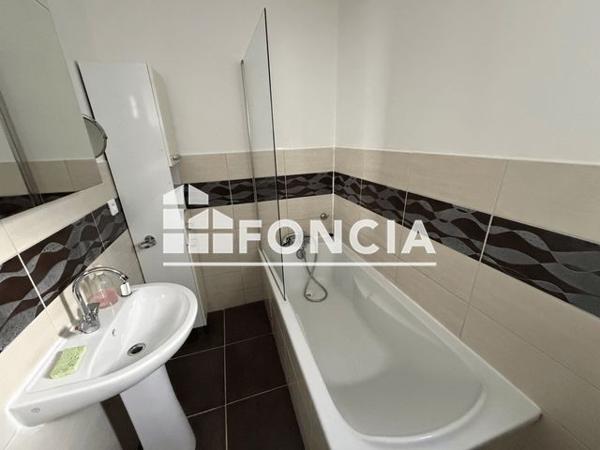 Location Maison 2 pièces 61.67 m² - 8 RUE EDOUARD AUBERT Roanne 42300