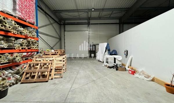 A LOUER : LOCAL D'ACTIVITÉ D'ENVIRON 500 M² AVEC STATIONNEMENTS PRIVATIFS - ZONE INDUSTRIELLE SUD LE MANS (72)