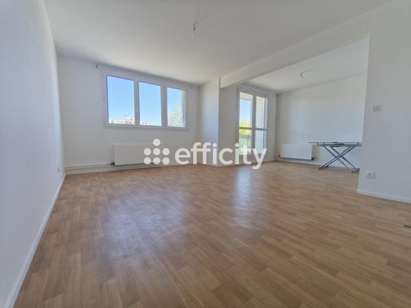 Appartement
         4 pièces
        - 70 m² 81 000 € *