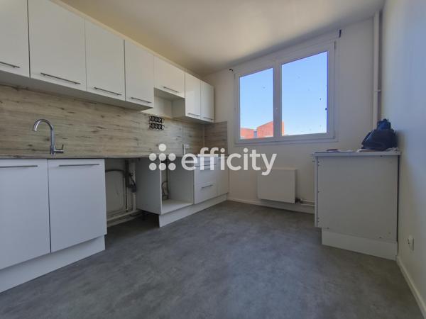Appartement
         4 pièces
        - 70 m² 81 000 € *
