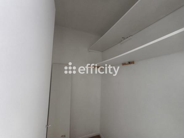Appartement
         4 pièces
        - 70 m² 81 000 € *