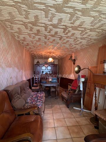 Grande maison en pierre de 227m2 centre bourg, 6 chambres.