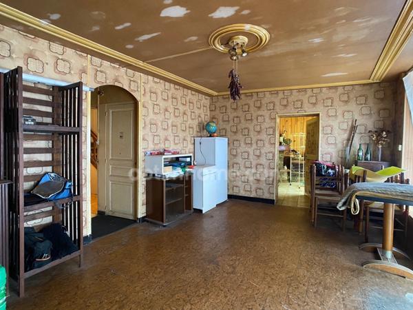 Grande maison en pierre de 227m2 centre bourg, 6 chambres.