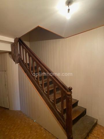 Grande maison en pierre de 227m2 centre bourg, 6 chambres.