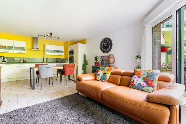 Appartement
         4 pièces
        - 80 m² Exclusivité 155 000 € *