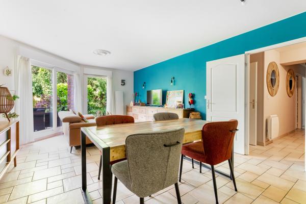 Appartement
         4 pièces
        - 80 m² Exclusivité 155 000 € *