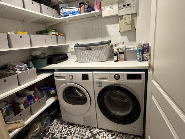 Appartement
         4 pièces
        - 80 m² Exclusivité 155 000 € *