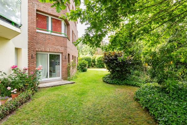 Appartement
         4 pièces
        - 80 m² Exclusivité 155 000 € *