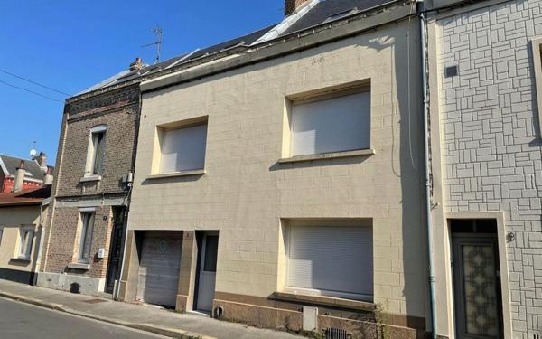 Immeuble à vendre    7 pièces • 190 m2 Amiens
