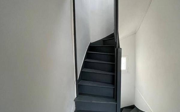 Immeuble à vendre    7 pièces • 190 m2 Amiens