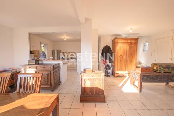 Maison à vendre à Sulniac - 5 pièces, 3 chambres, grand terrain