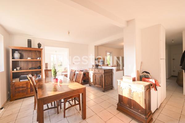 Maison à vendre à Sulniac - 5 pièces, 3 chambres, grand terrain