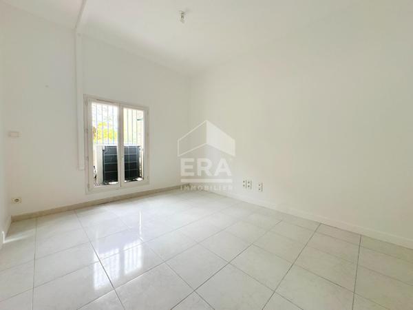 A LOUER 04100 MANOSQUE CENTRE VILLE - BUREAU D'ENVIRON 12M²