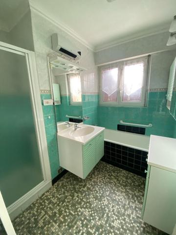 Maison - 5 pièces - 106 m²