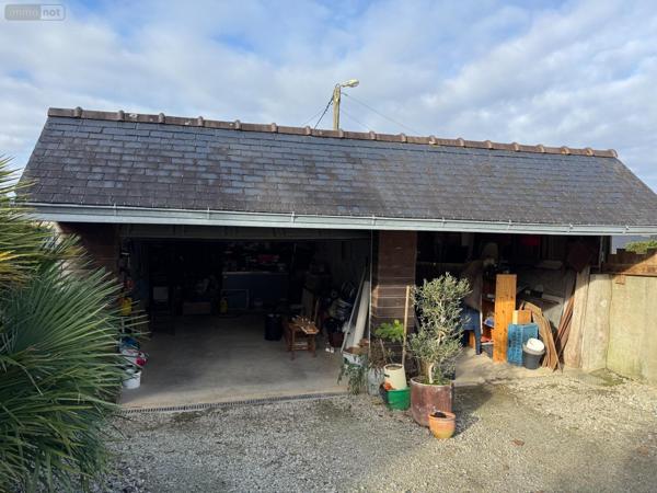 Maison à vendre à Pont-de-Buis-lès-Quimerch dans le Finistère (29590), ref : 1001382   
Centre ville