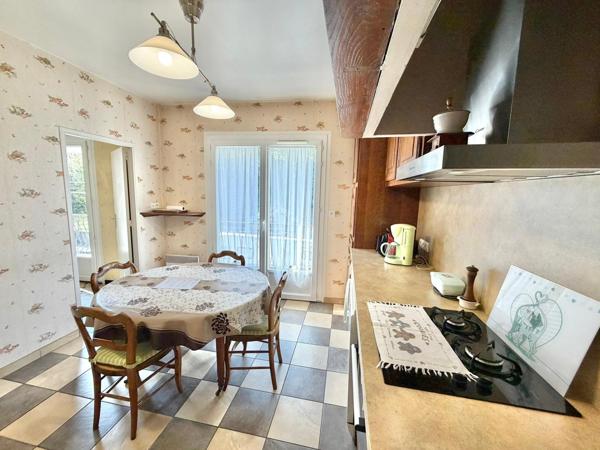 Maison de Ville avec Jardin - Garage - chambre d'hôtes