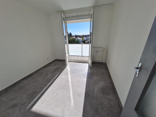 Appartement 68m² rénové avec balcon et cave
