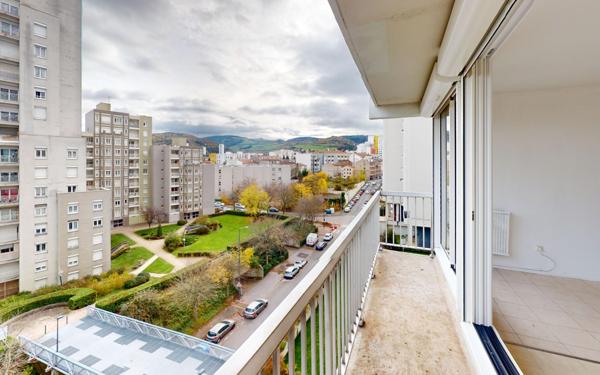 Appartement à louer    1 pièce •  Saint-Étienne
