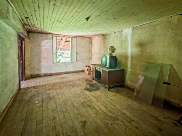 Ancienne ferme à rénover - Pour investisseurs ou projet familial