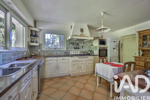 Maison à vendre 8 pièces 266,73 m² Urrugne