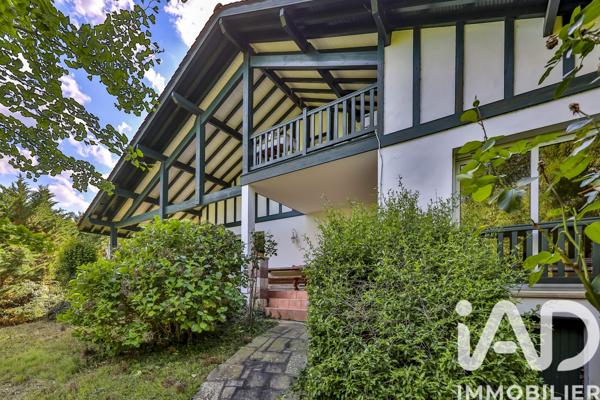 Maison à vendre 8 pièces 266,73 m² Urrugne