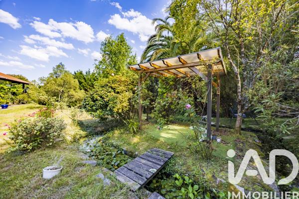 Maison à vendre 8 pièces 266,73 m² Urrugne