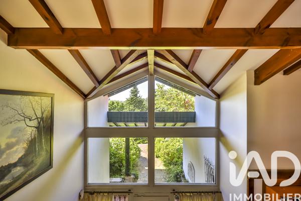 Maison à vendre 8 pièces 266,73 m² Urrugne