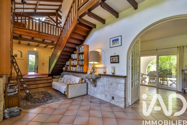 Maison à vendre 8 pièces 266,73 m² Urrugne