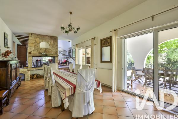 Maison à vendre 8 pièces 266,73 m² Urrugne