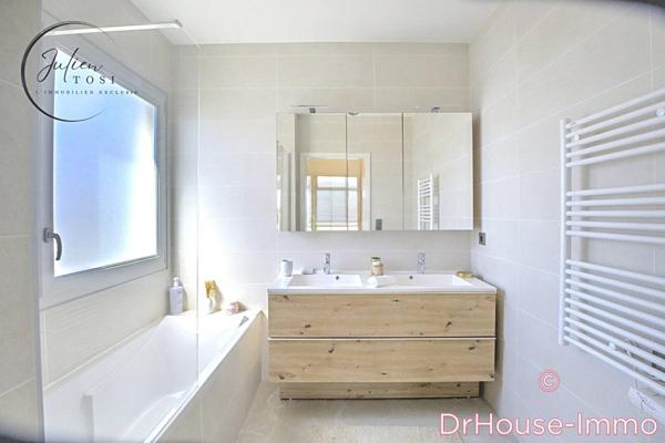 Maison à vendre 5 pièces de 244 m²