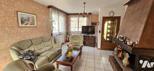 Maison centre ville avec terrain.