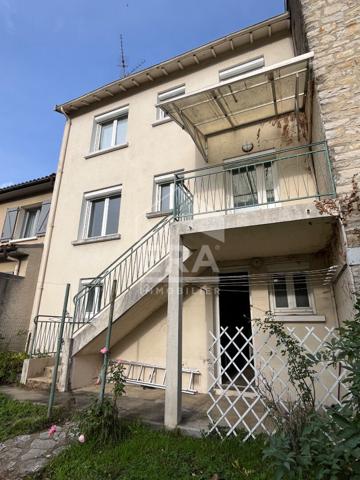 A vendre, Immeuble composée de 2 appartements à Périgueux à Clos Chassaing.