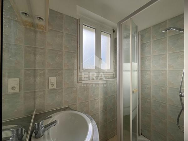 A vendre, Immeuble composée de 2 appartements à Périgueux à Clos Chassaing.