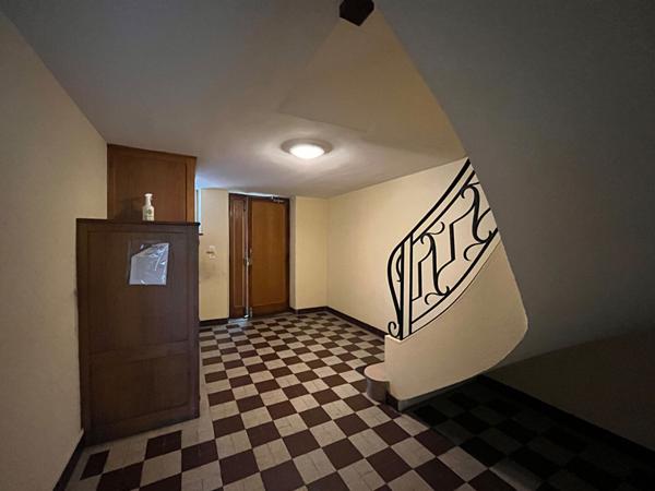 A vendre, Immeuble composée de 2 appartements à Périgueux à Clos Chassaing.